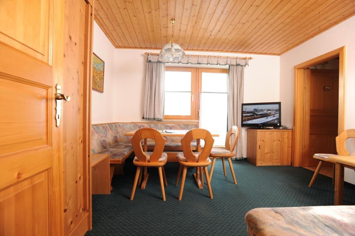 Alice Apartment *
